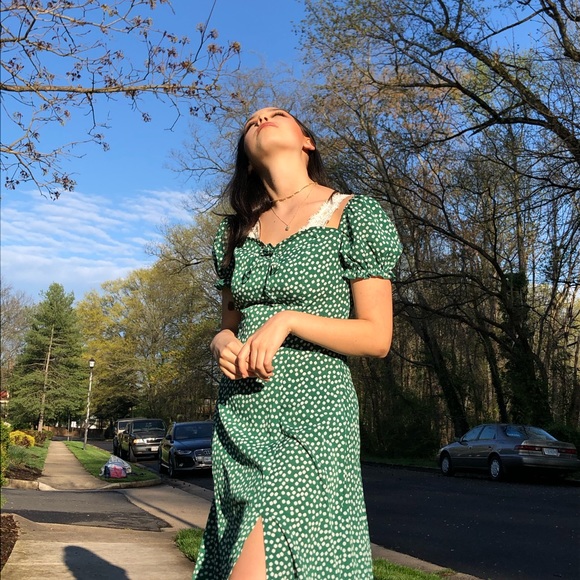 Meet your Posher, Isabelle - Picture 4 of 8